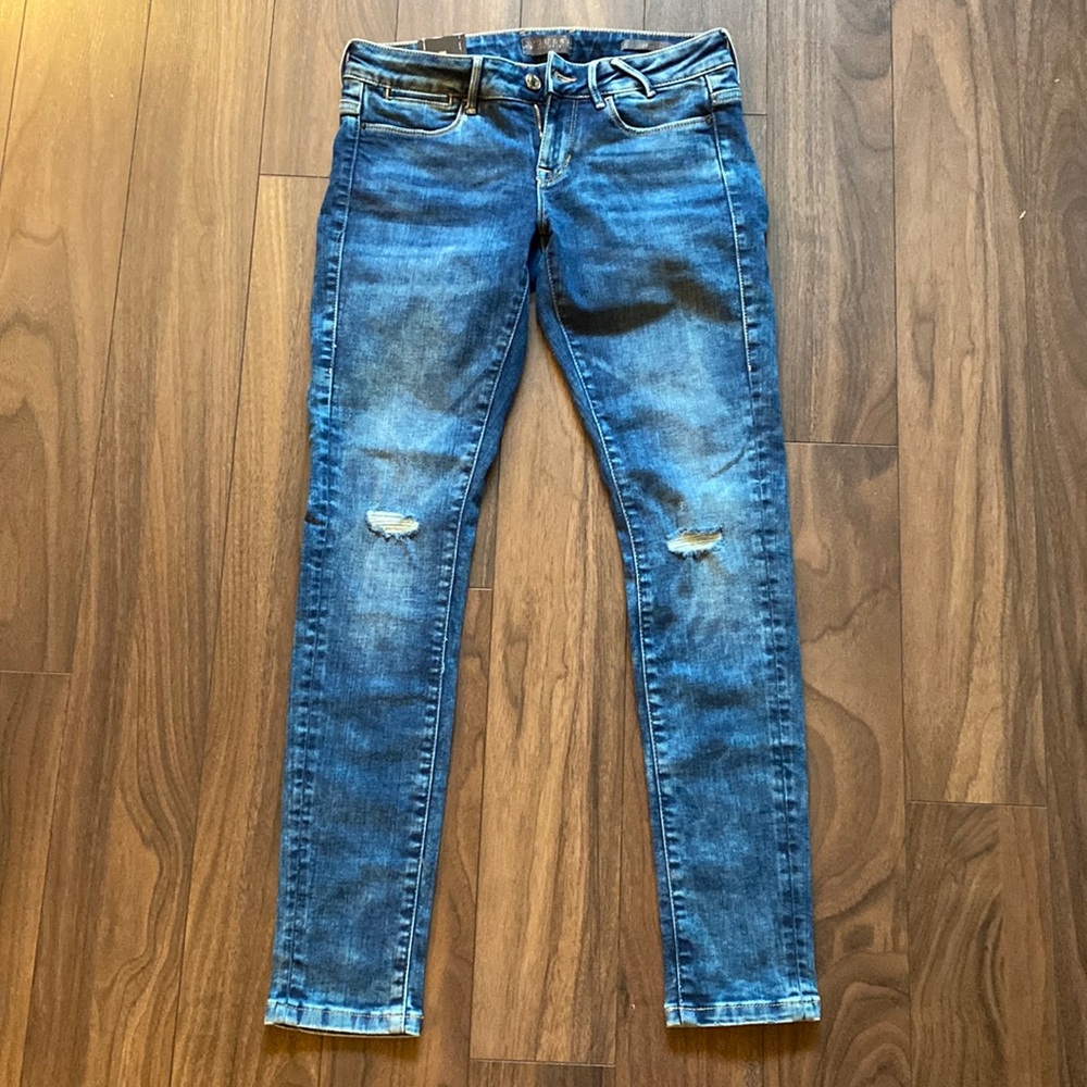 Guess jeggings - brand new, never worn ✨🇨🇦